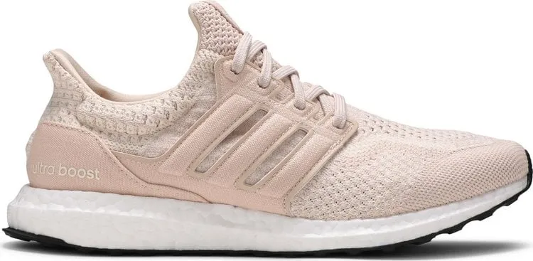 Adidas Wmns UltraBoost 5.0 DNA 'Halo Ivory' sneakers, cream