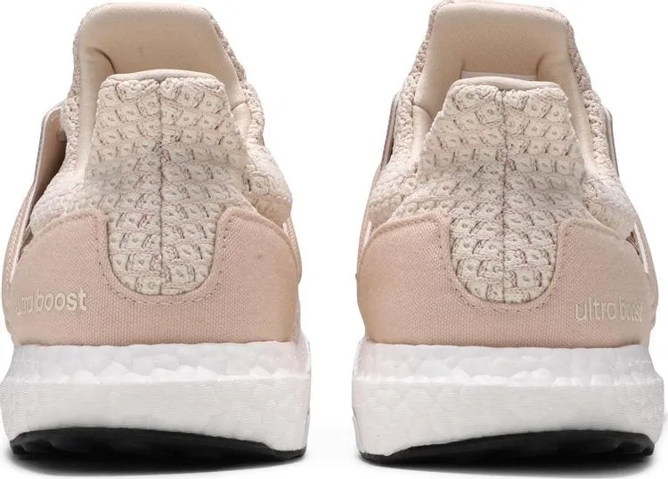 Adidas Wmns UltraBoost 5.0 DNA 'Halo Ivory' sneakers, cream