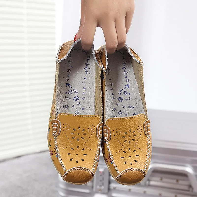 Ladies casual flat shoes