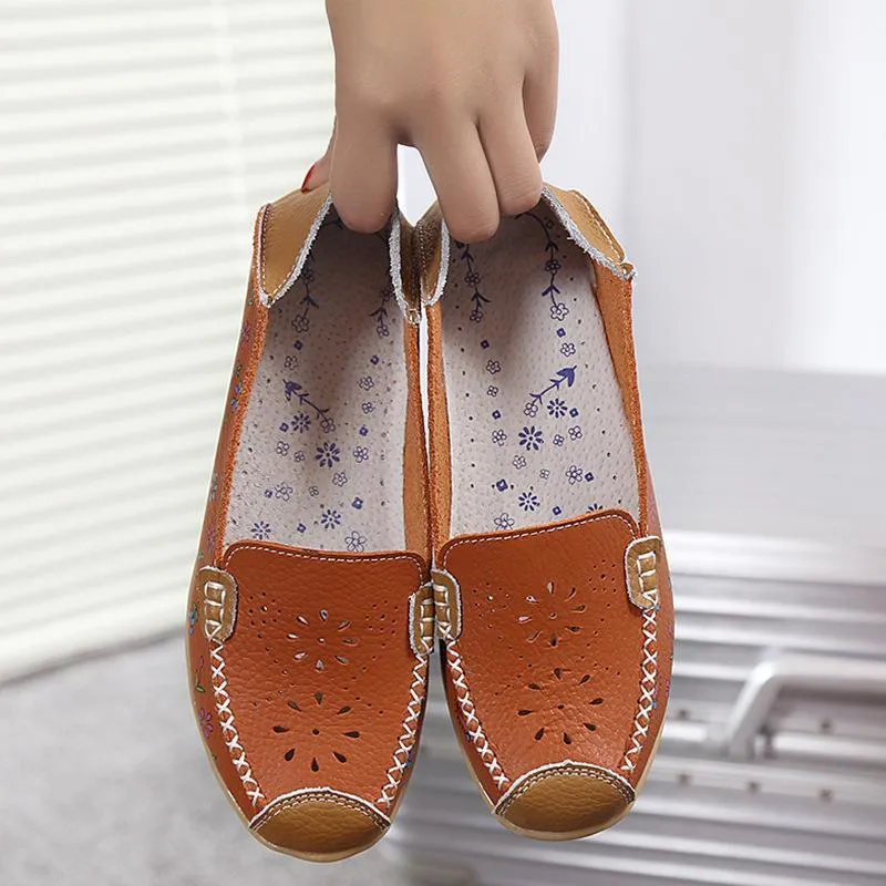 Ladies casual flat shoes