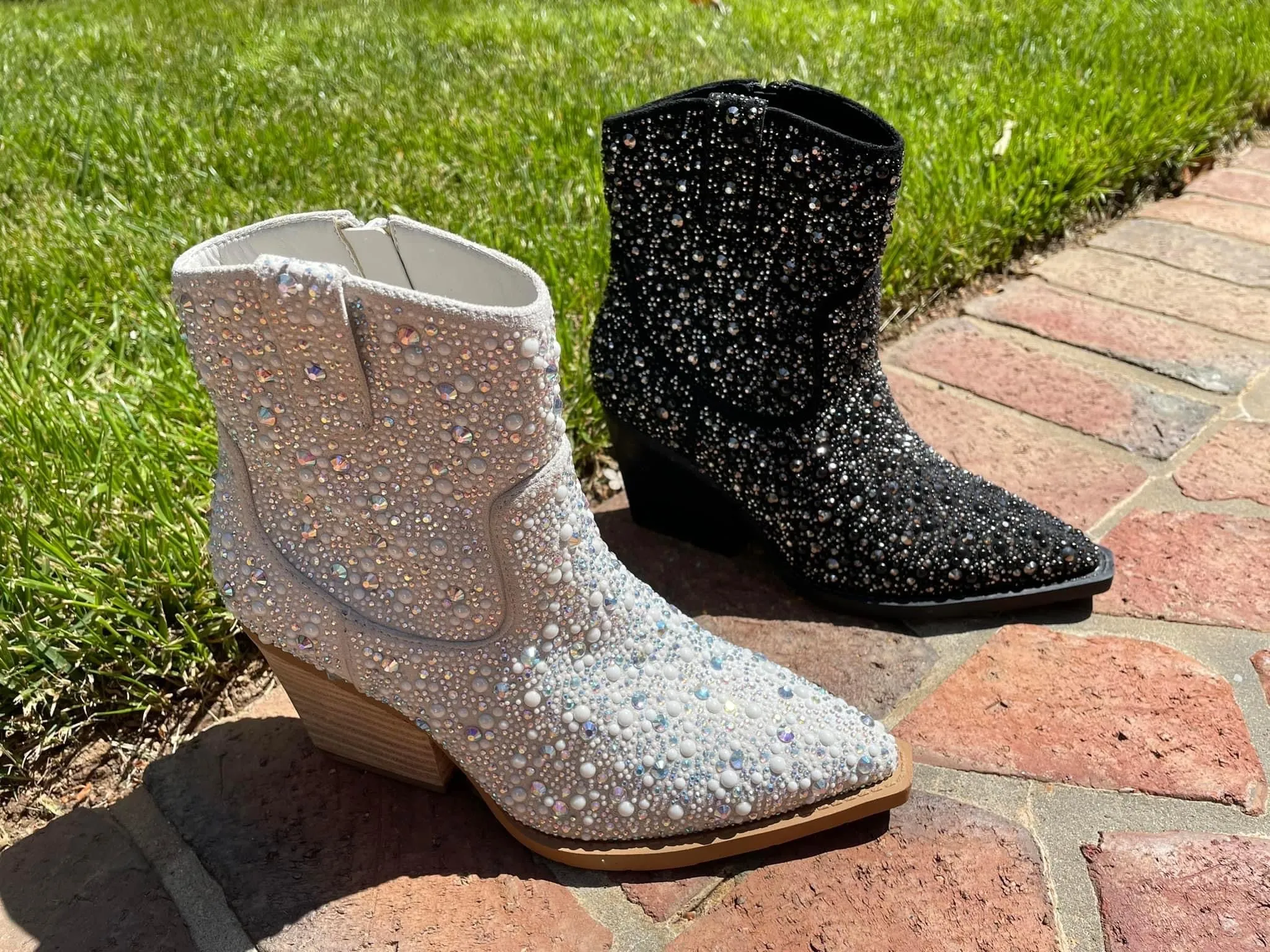 Very G "Kady Pearl" Silver Bootie